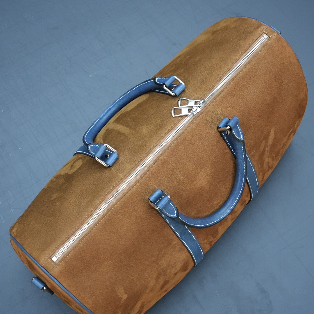Caramel Sand Full Grain/ Azure Blue Duffel 47 Silver